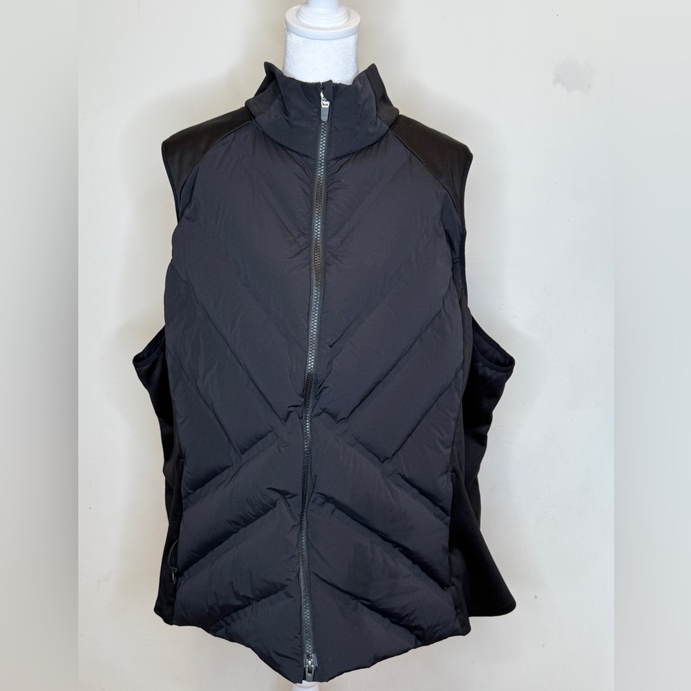 Athleta Plus Size Down Quilted Zip Front Vest w Stretch Side Panels Size 3X